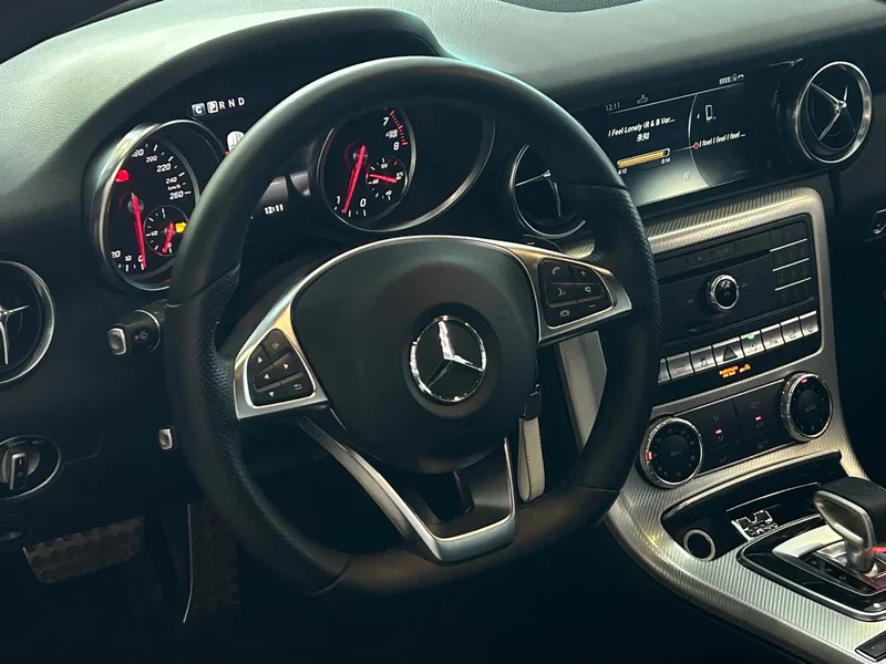 Mercedes-Benz SLC — фото 13
