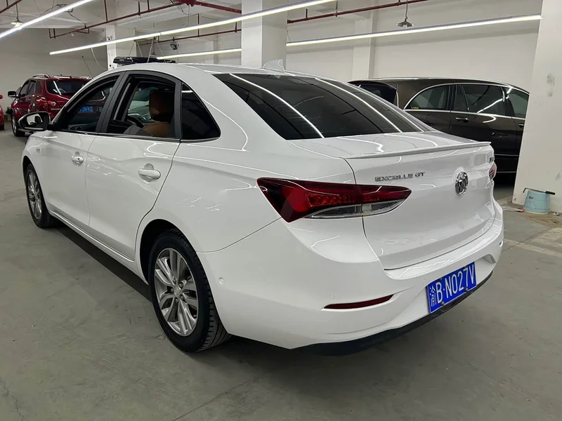 Buick Excelle — фото 10