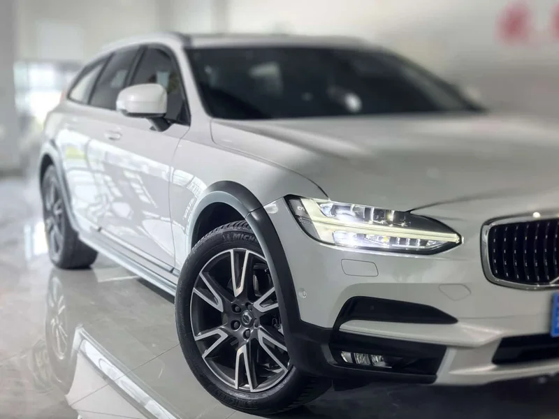 Volvo V90 — фото 3