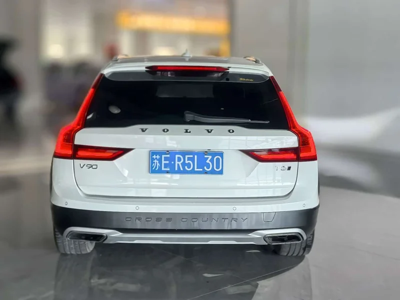 Volvo V90 — фото 6