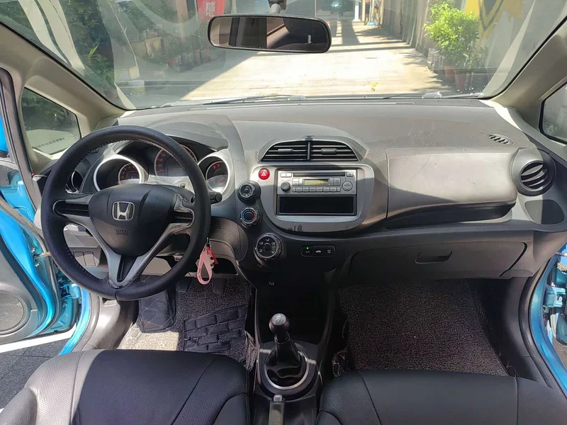 Honda Fit — фото 11