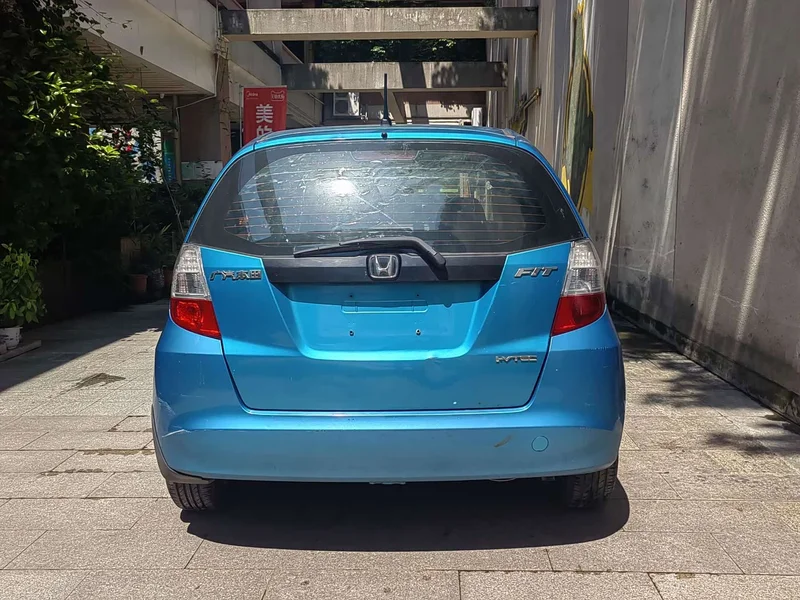 Honda Fit — фото 6