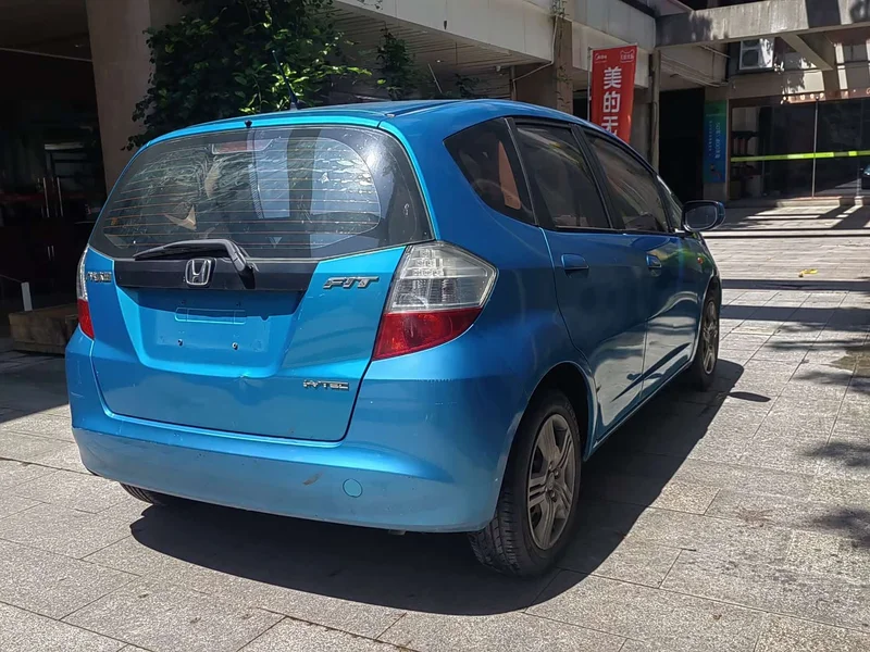 Honda Fit — фото 7