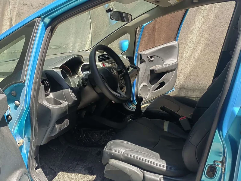 Honda Fit — фото 8