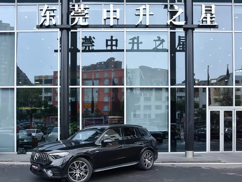 Mercedes-Benz GLC AMG — фото 1