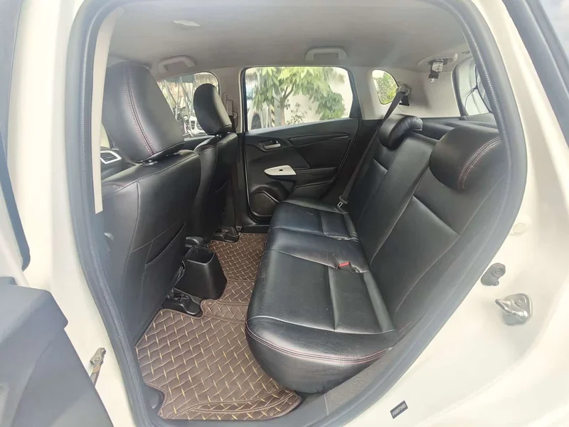 Honda Fit — фото 14