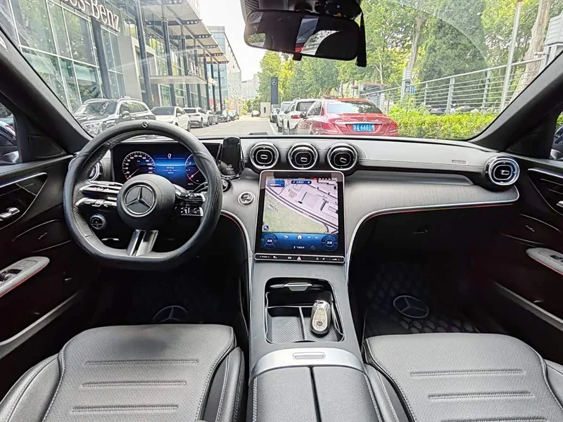 Mercedes-Benz C-Class — фото 12