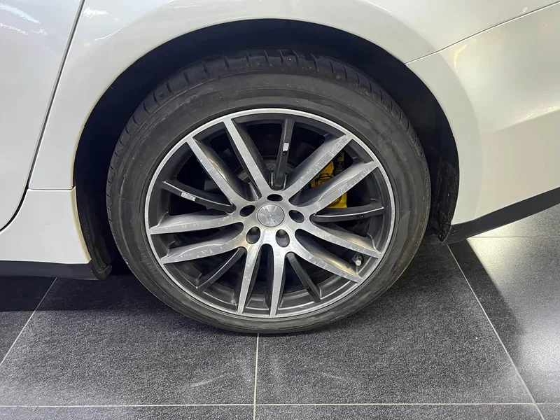 Maserati Ghibli — фото 16