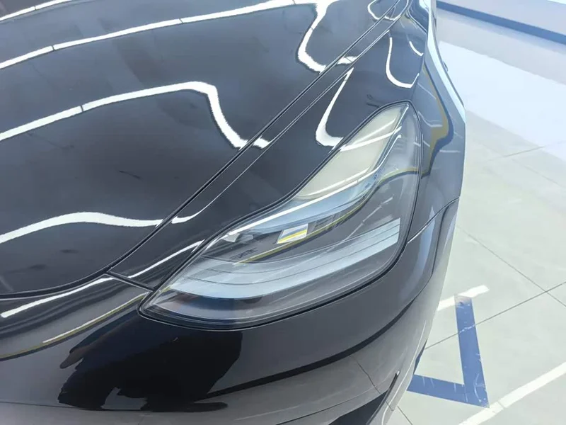 Tesla Model 3 — фото 5