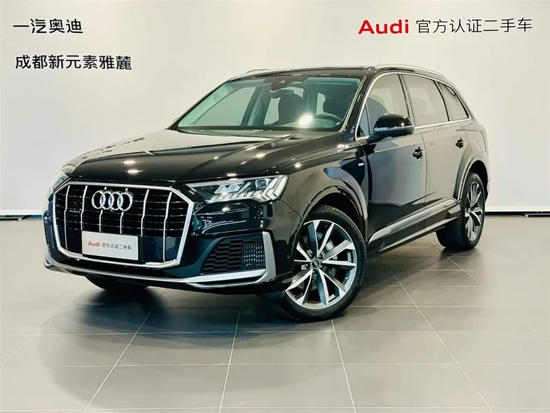 Audi Q7 — фото 1