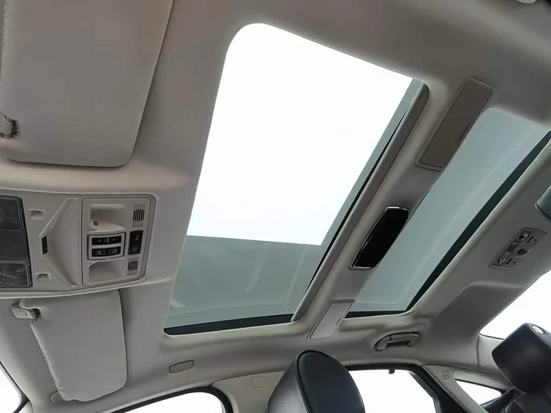 Jaguar XJ — фото 14