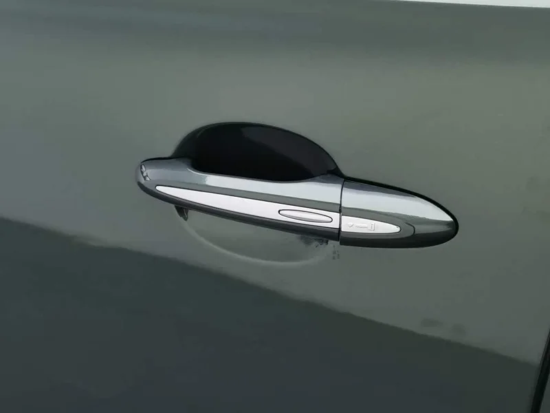 Jaguar XJ — фото 18