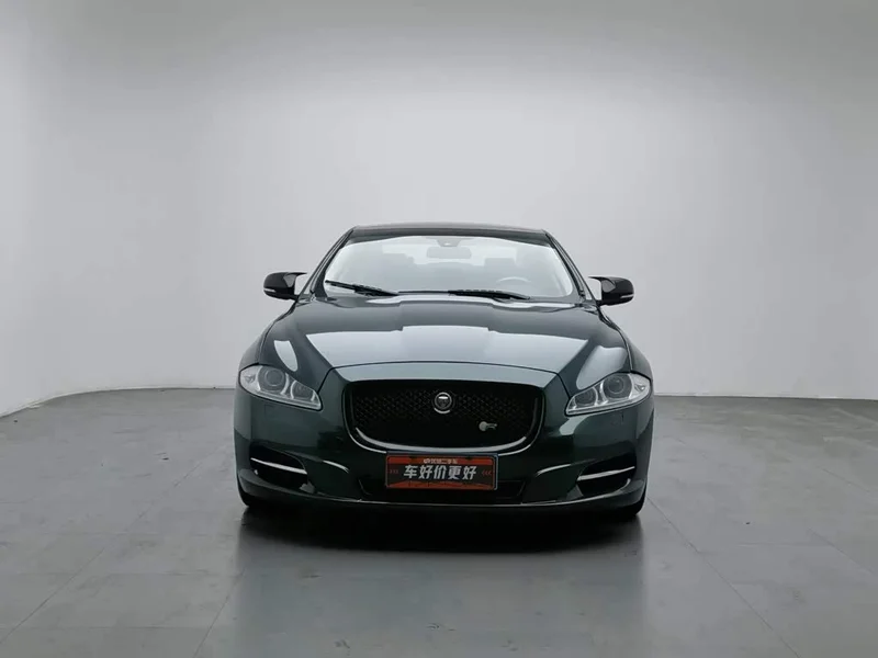 Jaguar XJ — фото 3