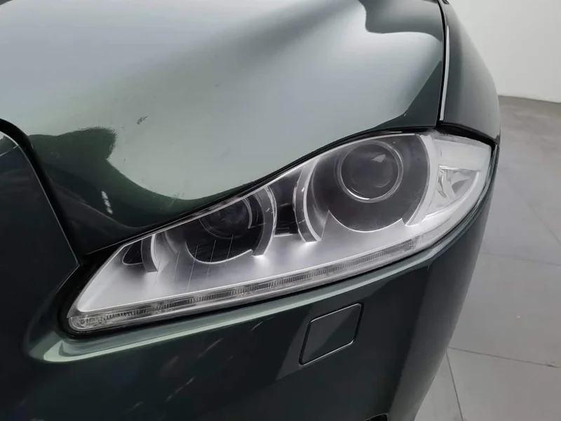 Jaguar XJ — фото 7