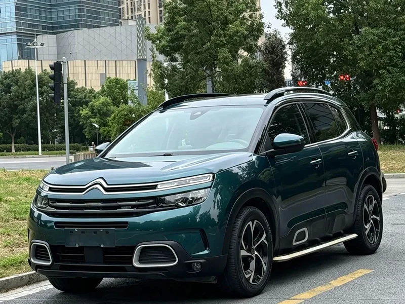 Peugeot C5 Aircross — фото 1