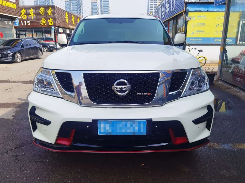 Nissan Patrol — фото 1