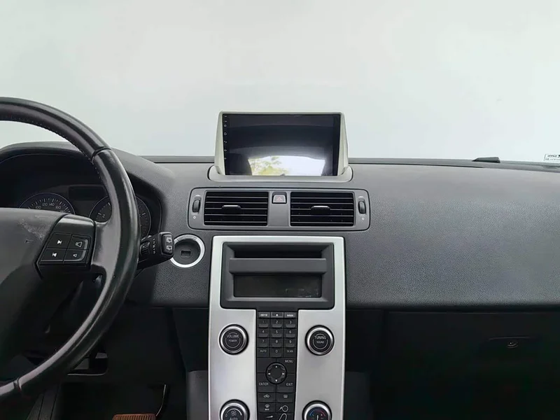 Volvo C30 — фото 12