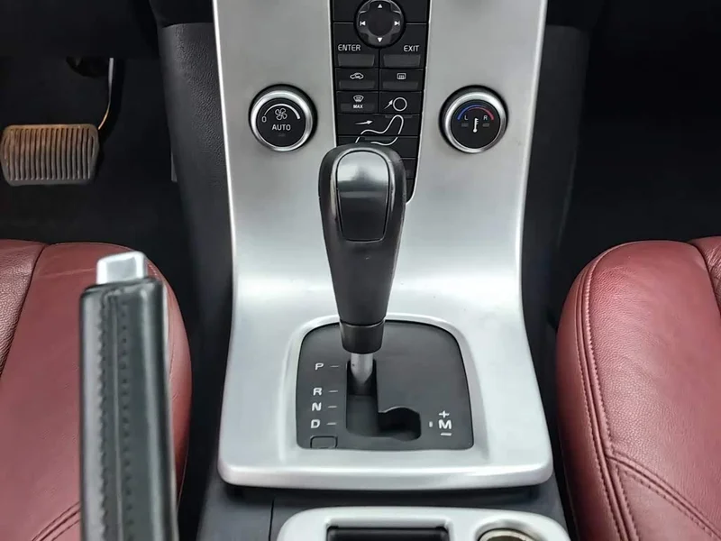 Volvo C30 — фото 13
