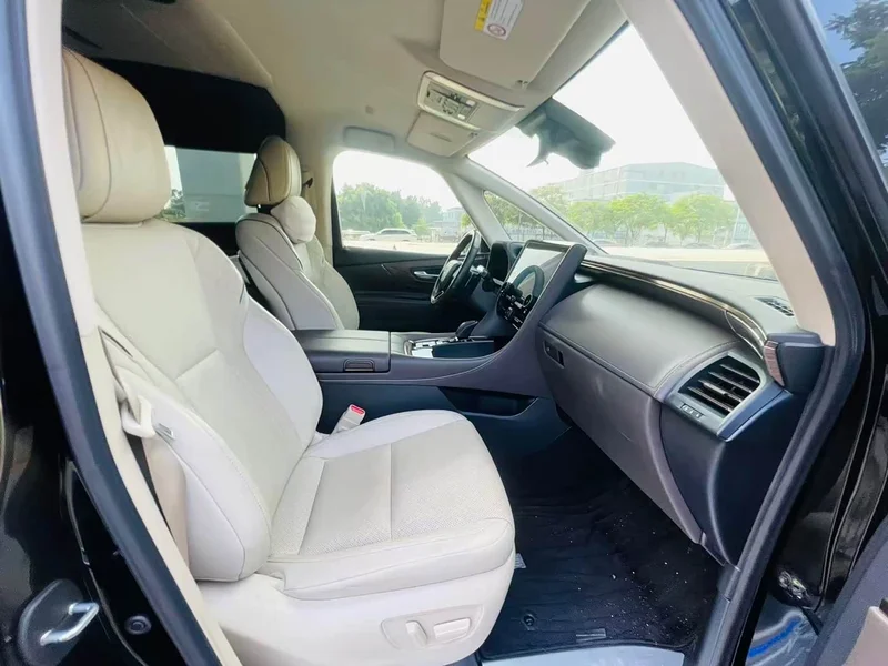 Toyota Vellfire — фото 11