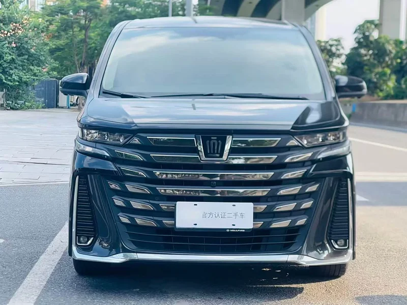 Toyota Vellfire — фото 3