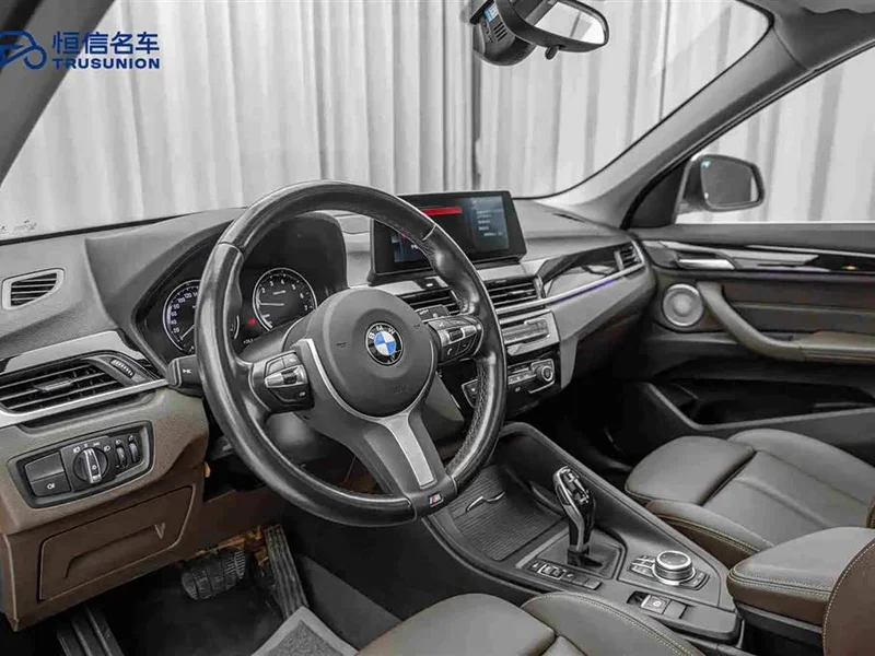 BMW X1 — фото 12