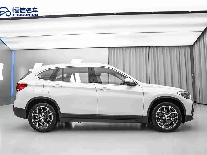 BMW X1 — фото 4