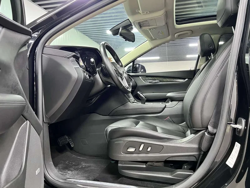 Cadillac XT5 — фото 7