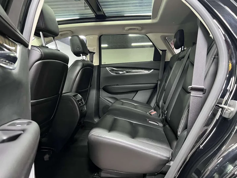 Cadillac XT5 — фото 8