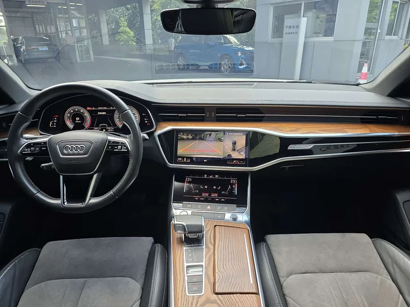 Audi A6L — фото 16