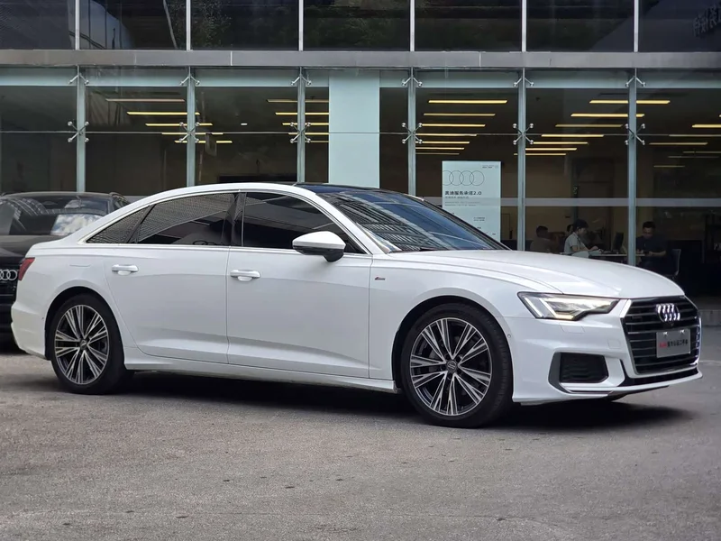 Audi A6L — фото 2