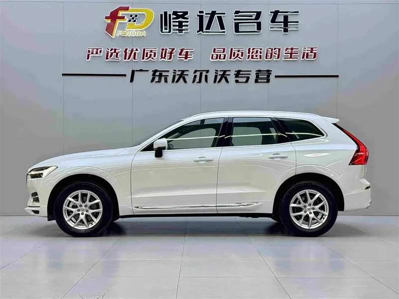 Volvo XC60 — фото 4