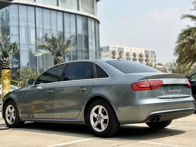 Audi A4L — фото 16