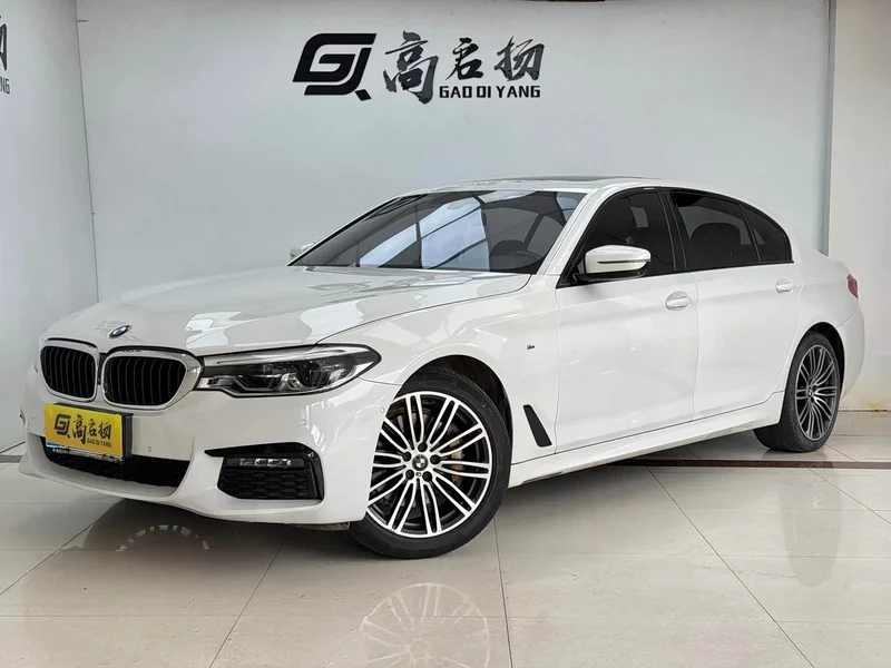 BMW 5-Series — фото 1