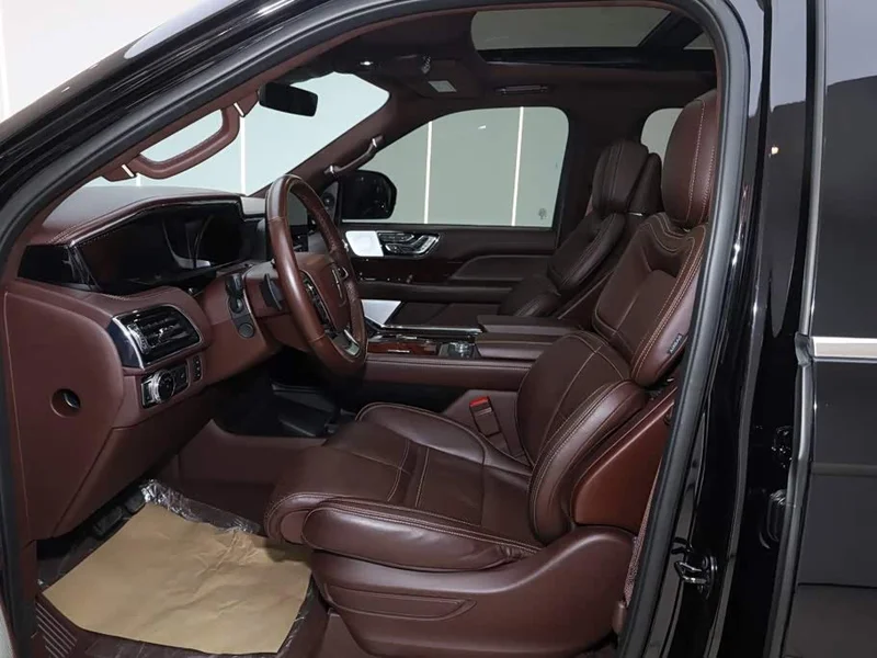 Lincoln Navigator — фото 17