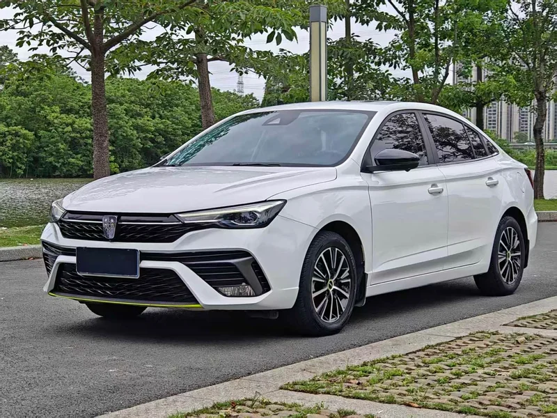 Roewe i5 — фото 1