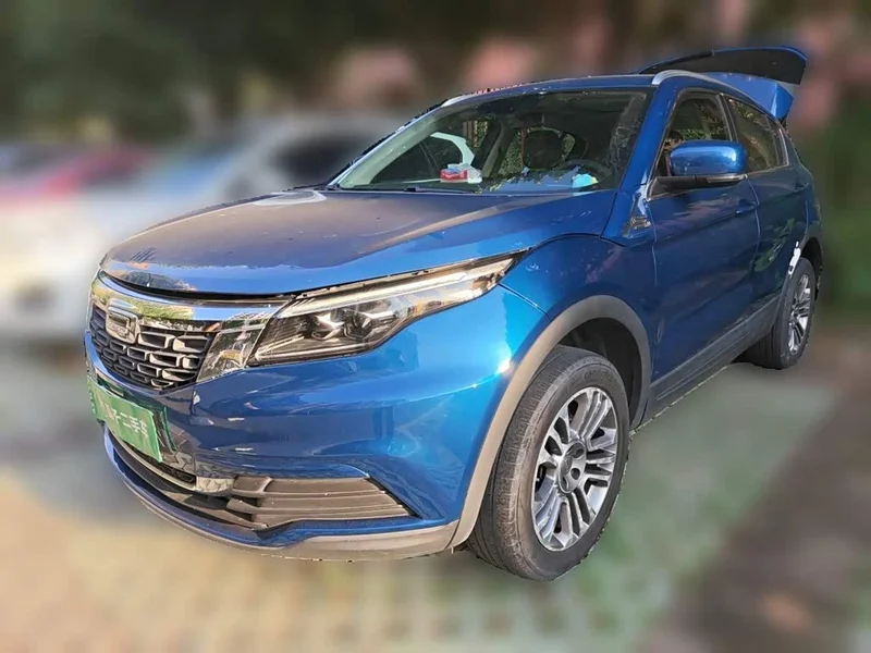 Qoros 5