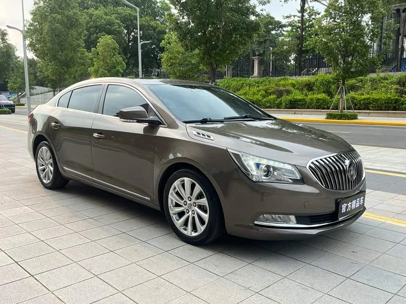 Buick LaCrosse — фото 2