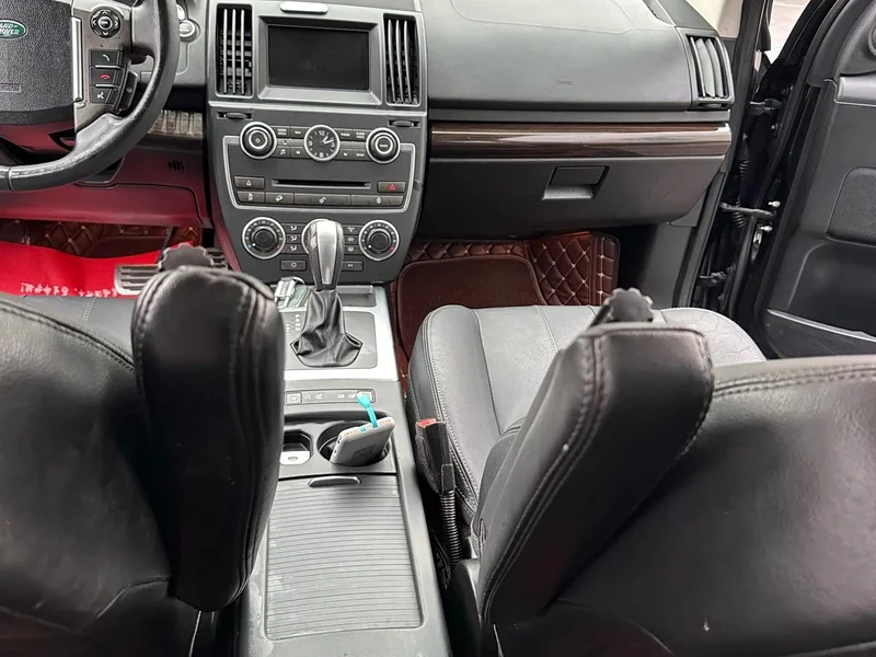 Land Rover Freelander 2 — фото 16