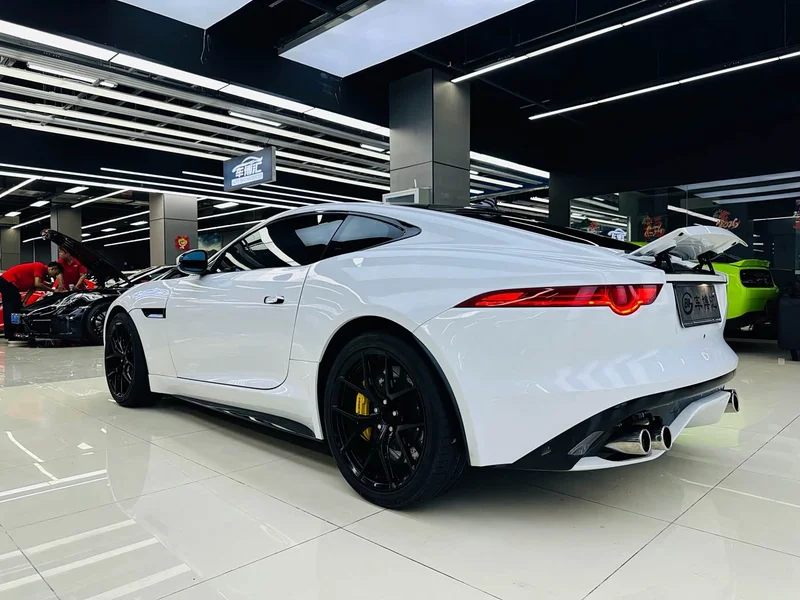 Jaguar F-TYPE — фото 4