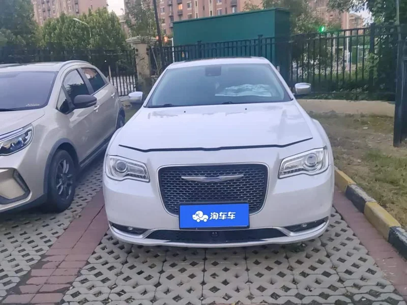 Chrysler 300C — фото 2