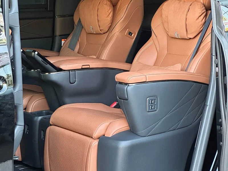 Toyota Vellfire — фото 16