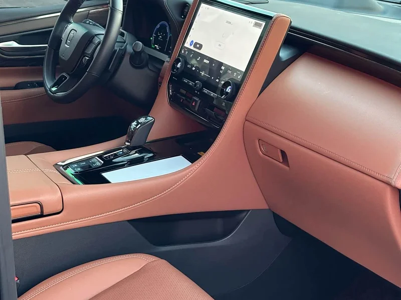 Toyota Vellfire — фото 7