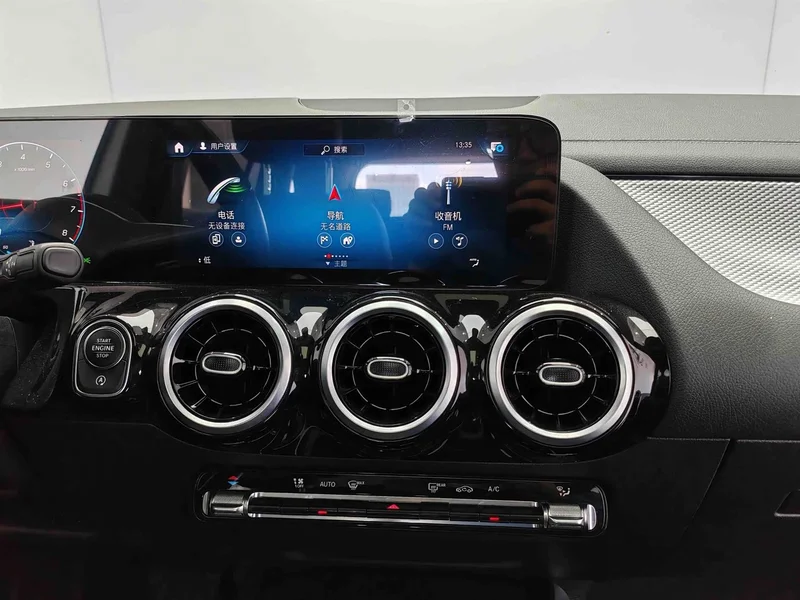Mercedes-Benz GLA — фото 17