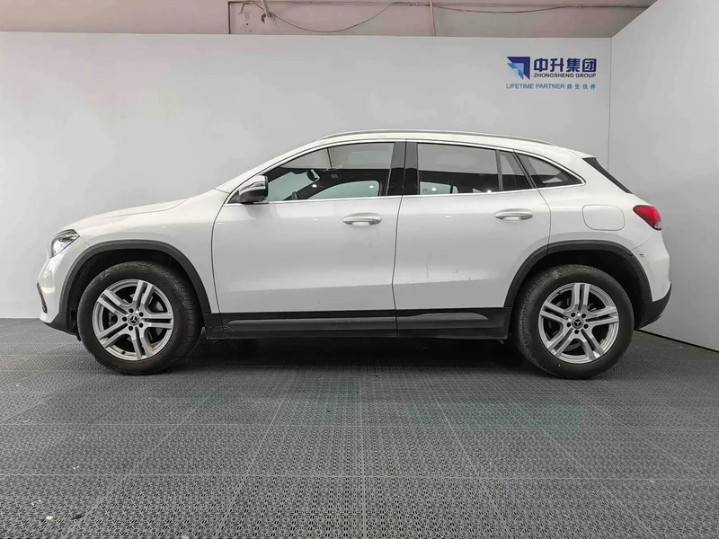 Mercedes-Benz GLA — фото 7
