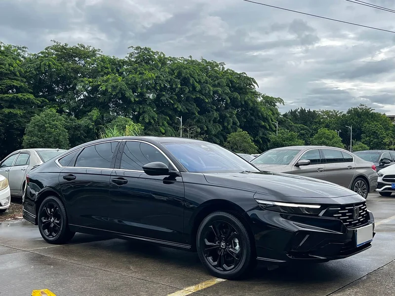 Honda Accord — фото 3
