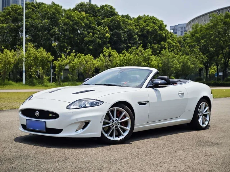 Jaguar XK — фото 1