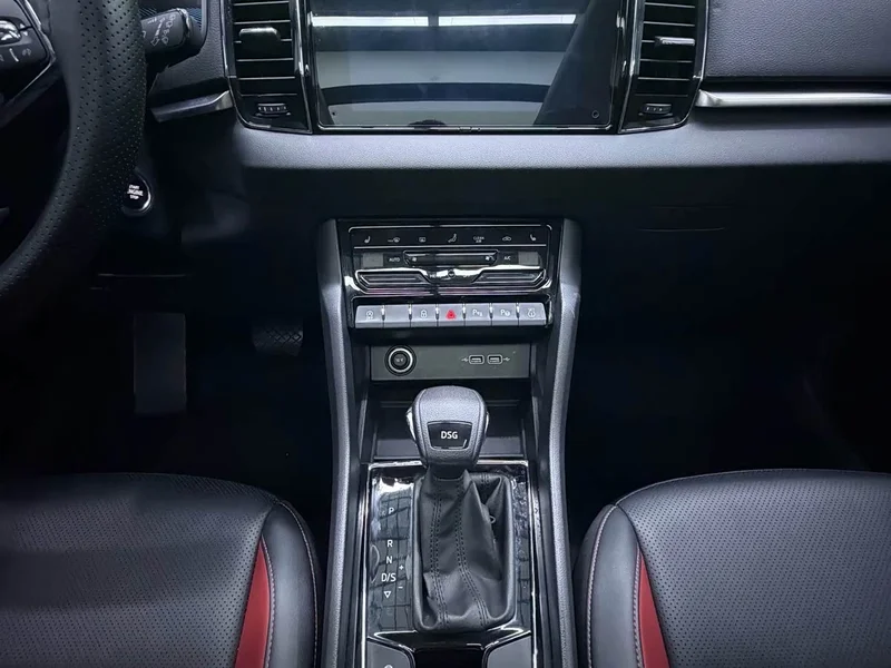 Skoda Karoq — фото 17