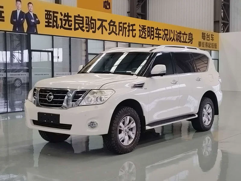 Nissan Patrol — фото 1
