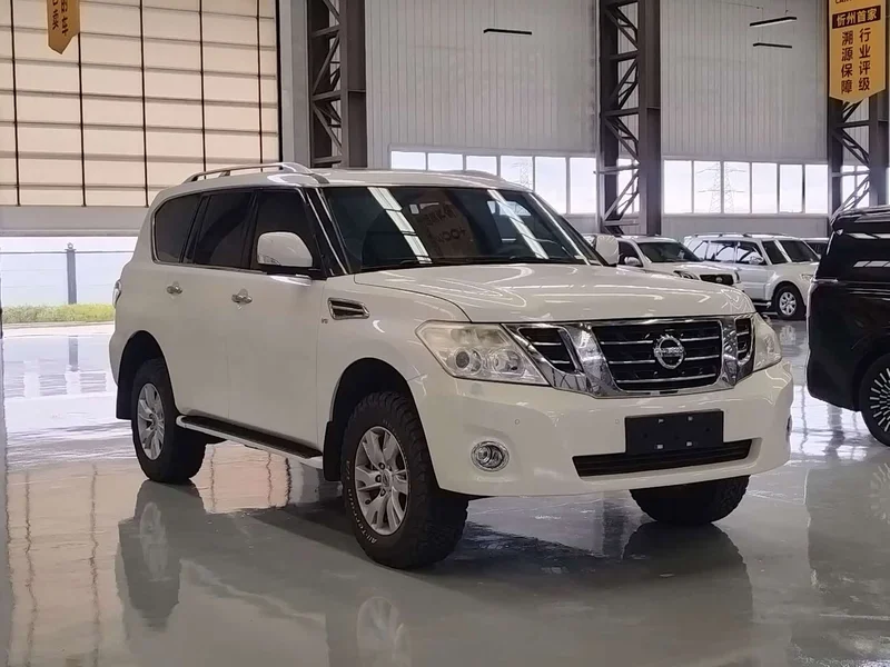 Nissan Patrol — фото 3
