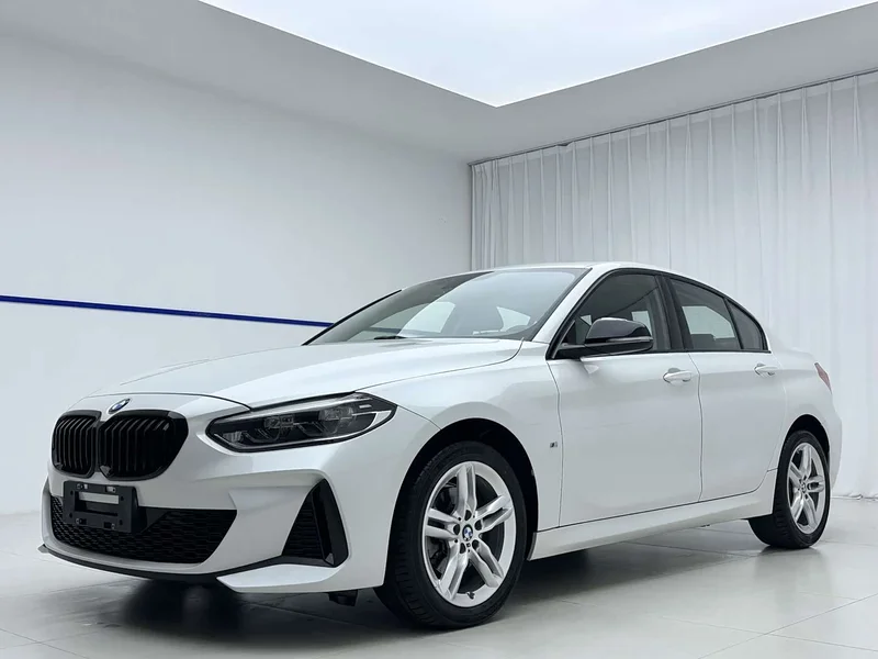 BMW 1-Series — фото 1